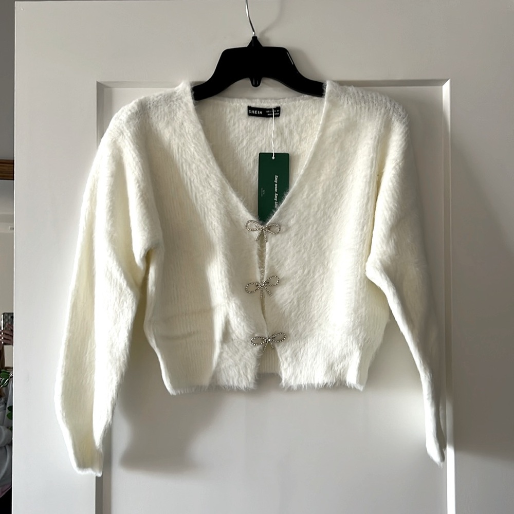 SHEIN white sweater with bows